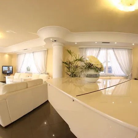 Luxor Hotel 3*