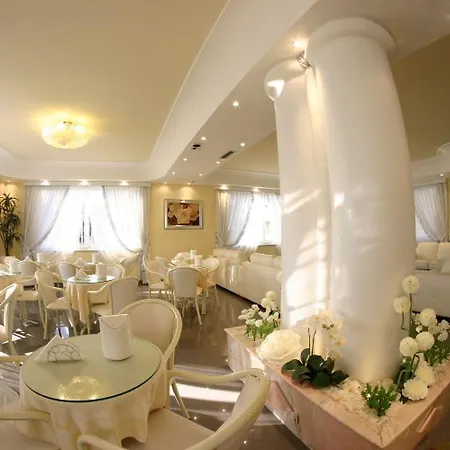 Luxor Hotel 3*