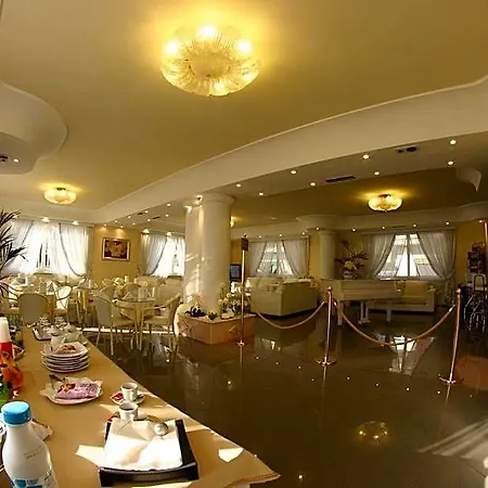 Hotel Luxor Casoria