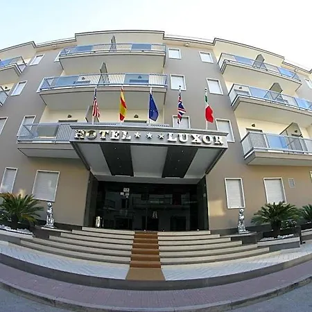 Hotel Luxor Casoria