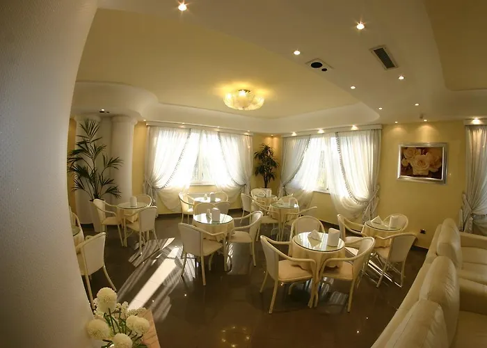 Hotel Luxor 3*